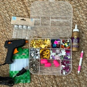 JEWELRY KIT BEADS GEMS HEARTS PEACE JEWELS SEQUINS TACKY GLUE BURNING MAN KIT